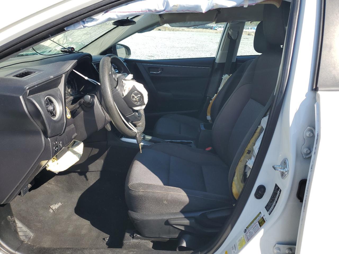 2018 TOYOTA COROLLA L - Фото 7
