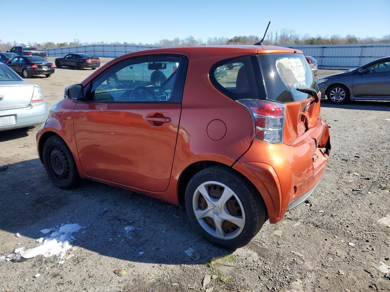 2012 TOYOTA SCION IQ - Фото 2