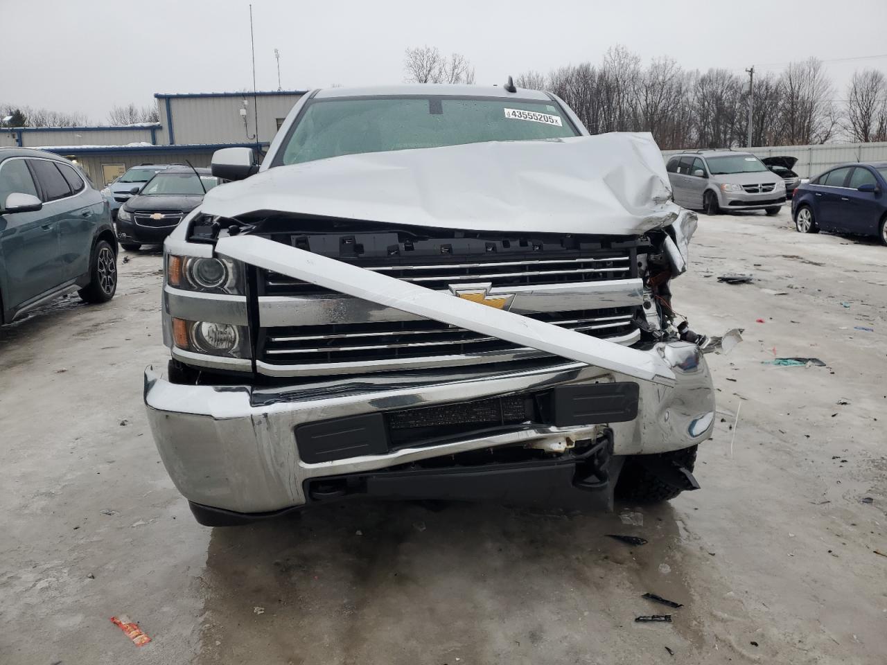 2017 CHEVROLET SILVERADO - Image 5