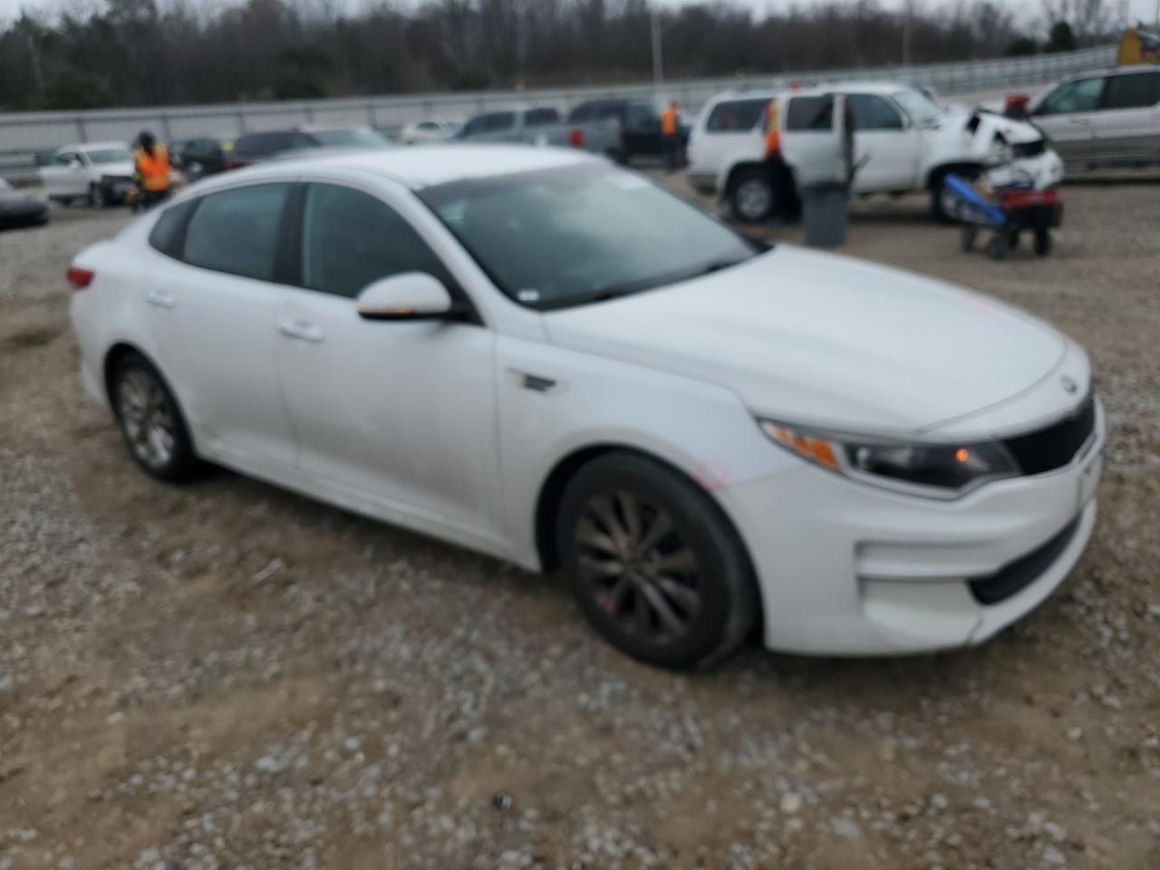 2016 KIA OPTIMA LX - Фото 4