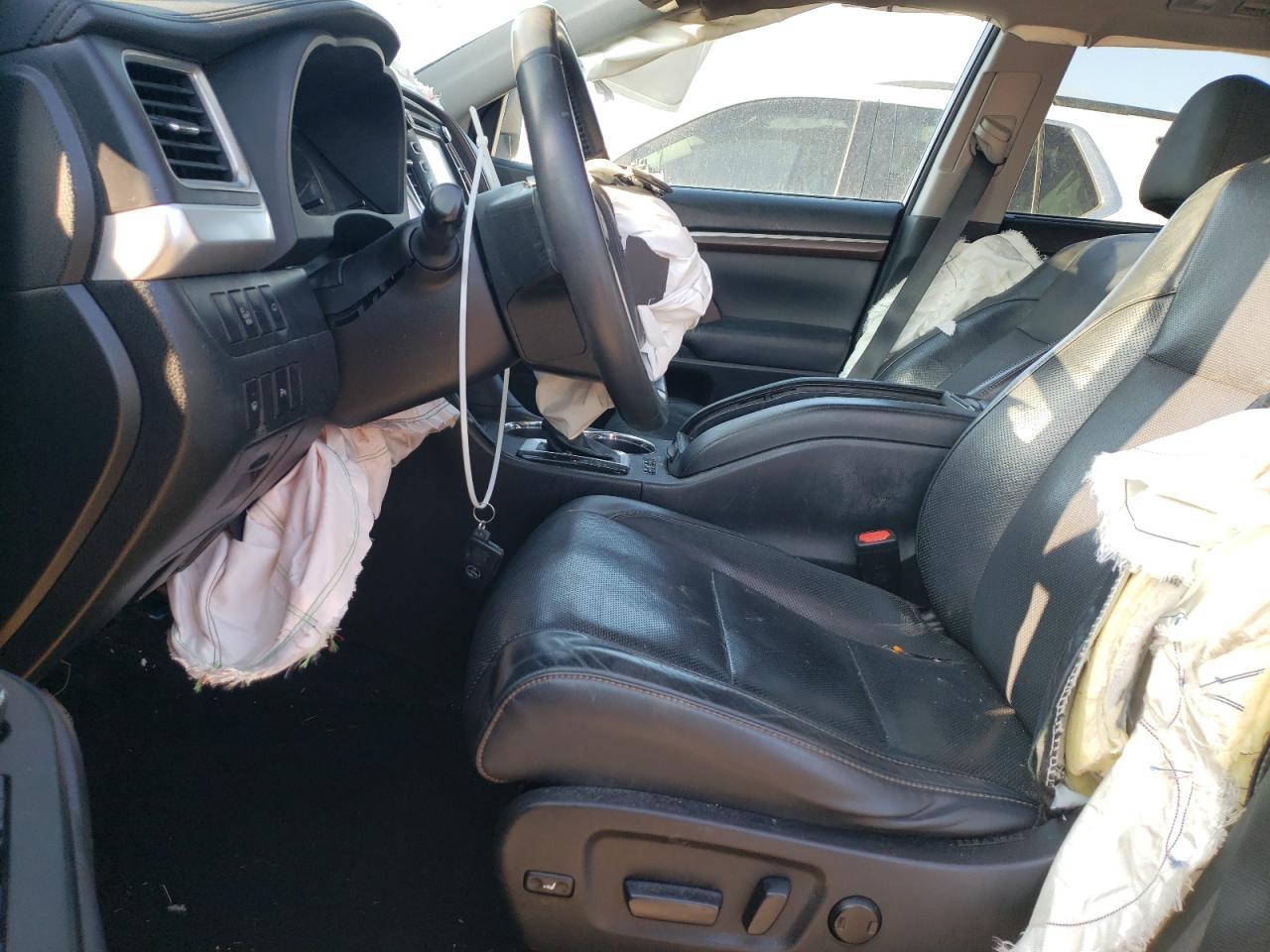 2015 TOYOTA HIGHLANDER - Фото 7