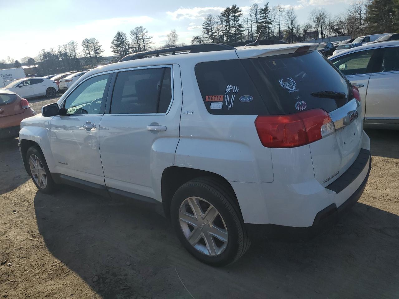 2012 GMC TERRAIN SL - Фото 2