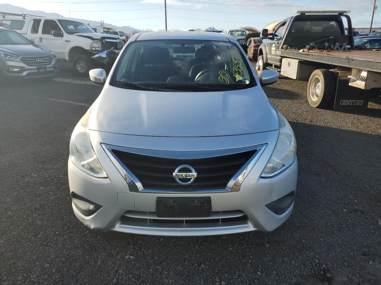 2016 NISSAN VERSA S - Image 5