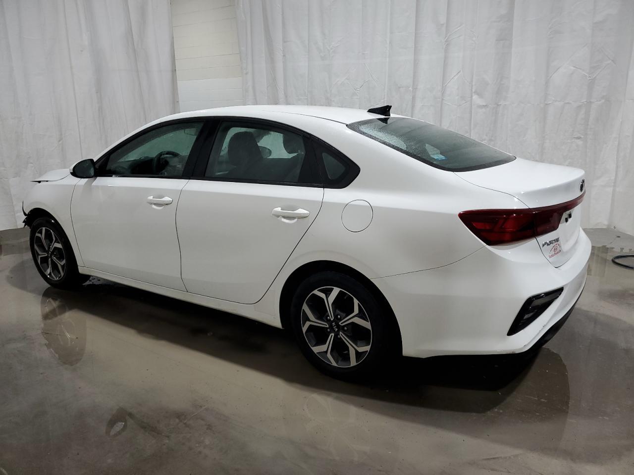 2021 KIA FORTE FE - Фото 2