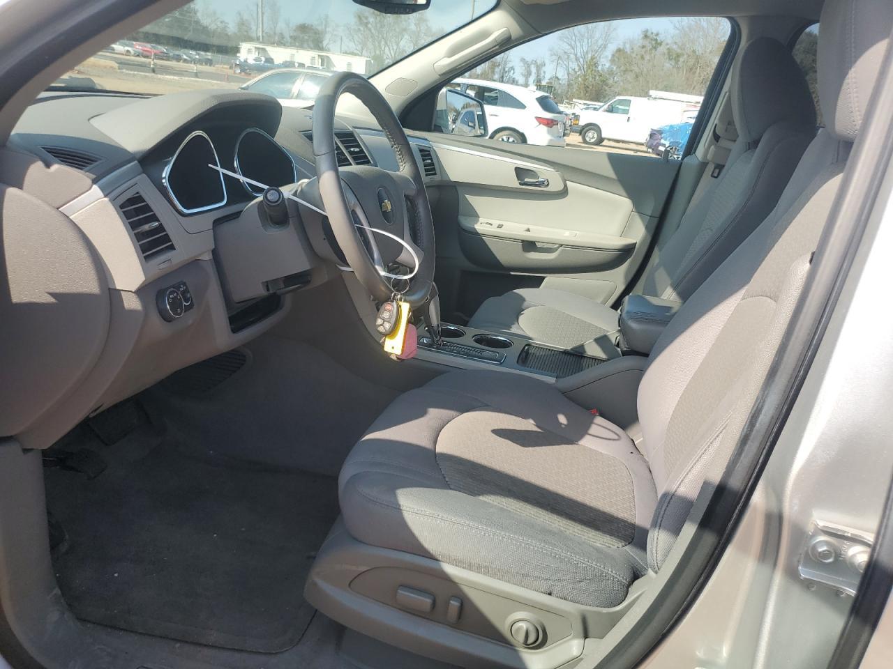 2012 CHEVROLET TRAVERSE L - Фото 7