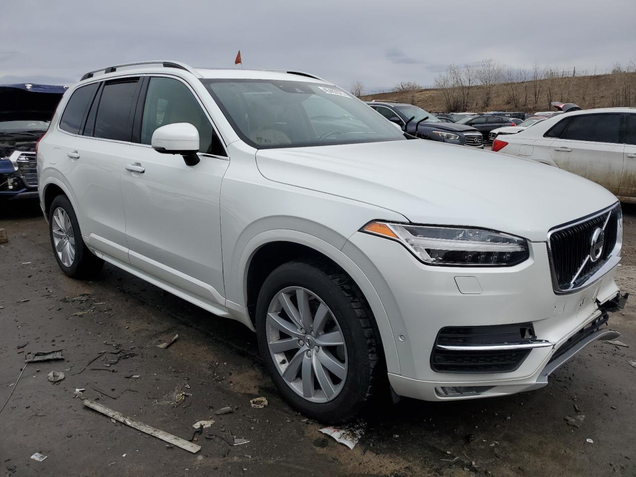 2016 VOLVO XC90 T6 - Фото 4