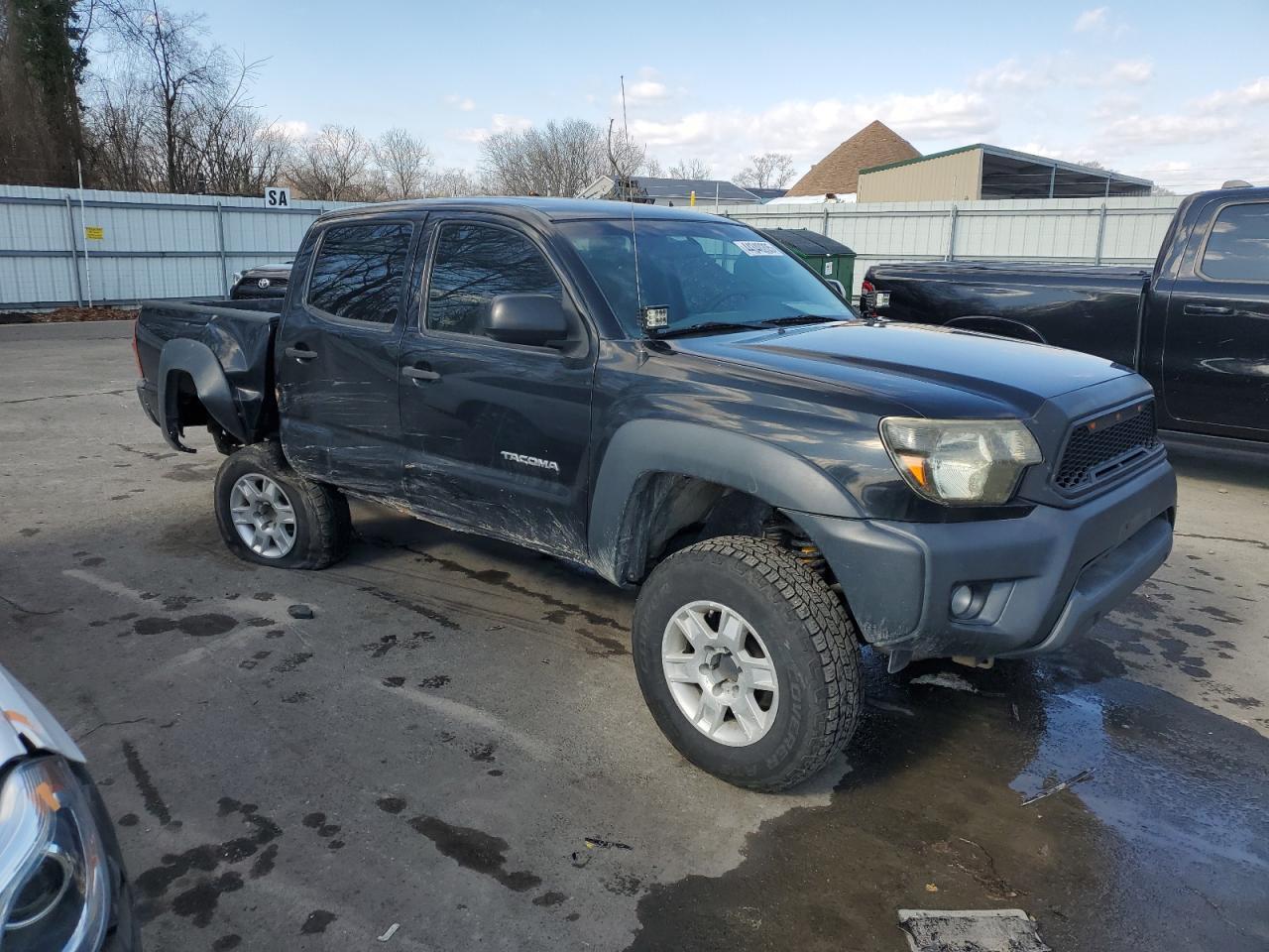 2013 TOYOTA TACOMA DOU - Image 4