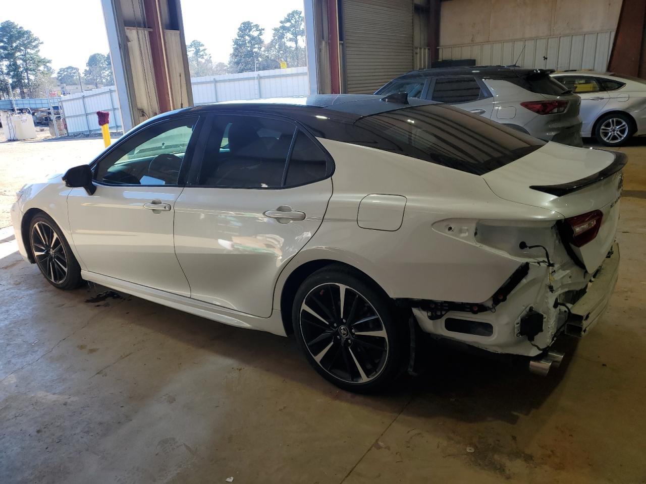 2018 TOYOTA CAMRY XSE - Image 2