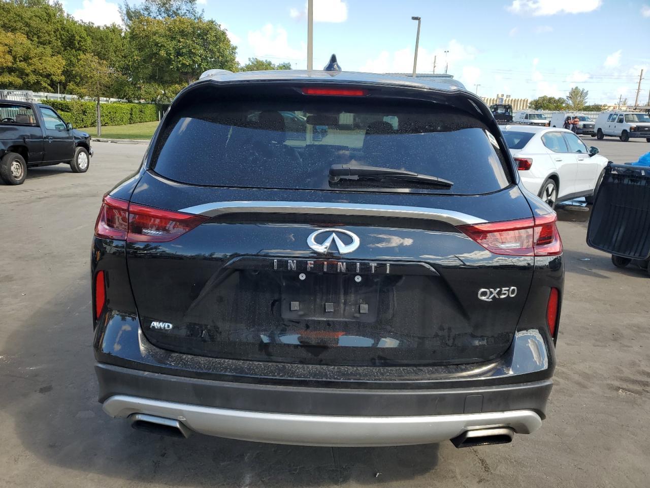2019 INFINITI QX50 ESSEN - Image 6