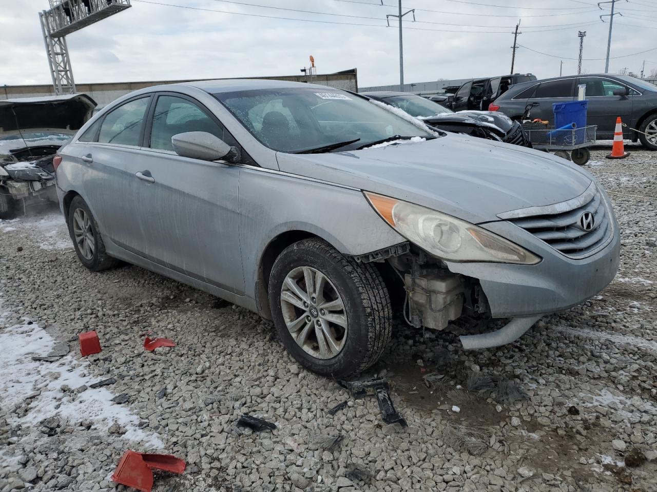 2011 HYUNDAI SONATA GLS - Image 4