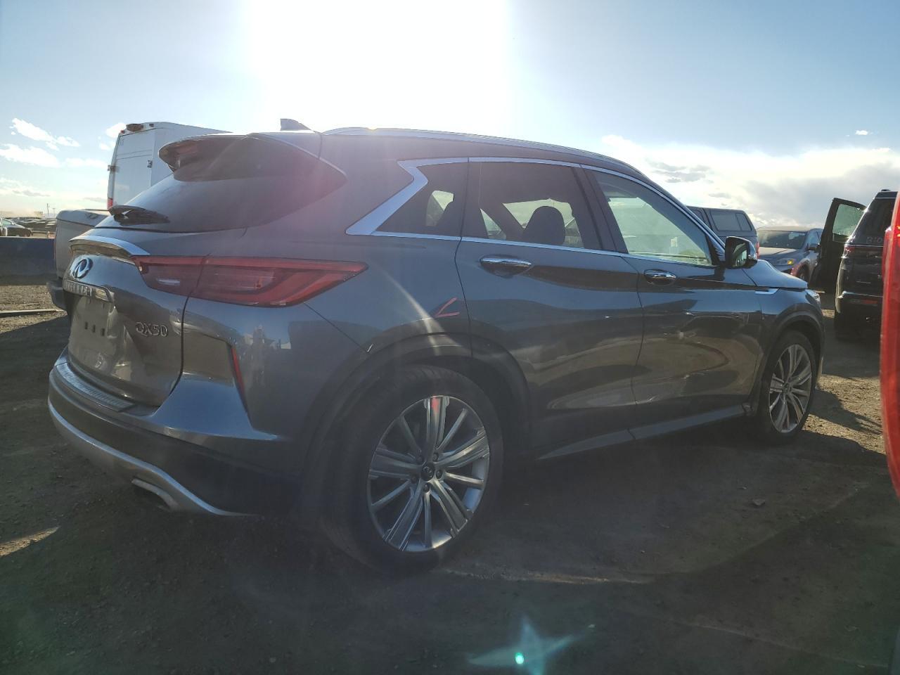 2020 INFINITI QX50 PURE - Image 3