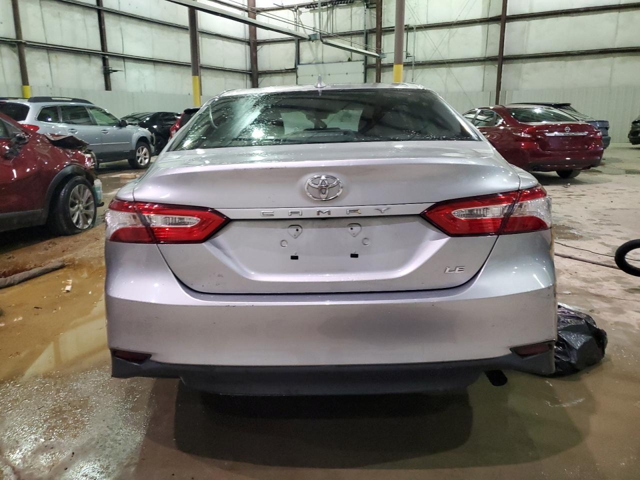 2020 TOYOTA CAMRY LE - Фото 6