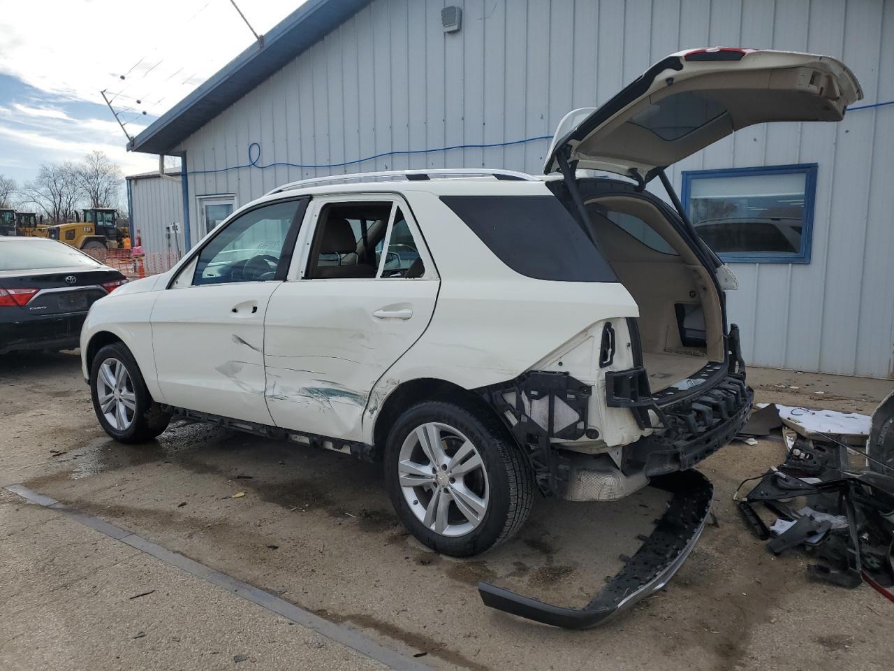 2013 MERCEDES-BENZ ML 350 4MA - Фото 2