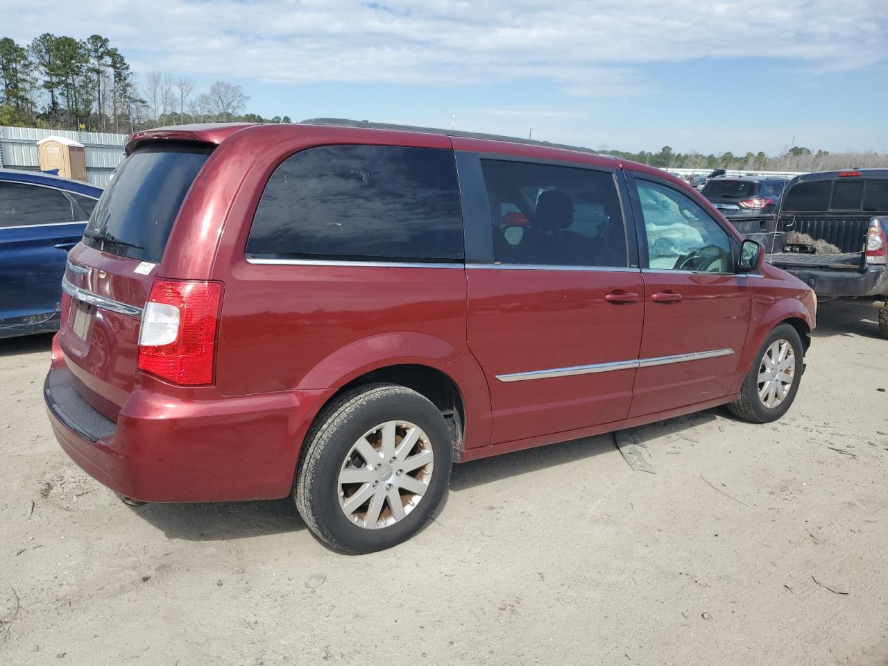 2014 CHRYSLER TOWN & COU - Image 3