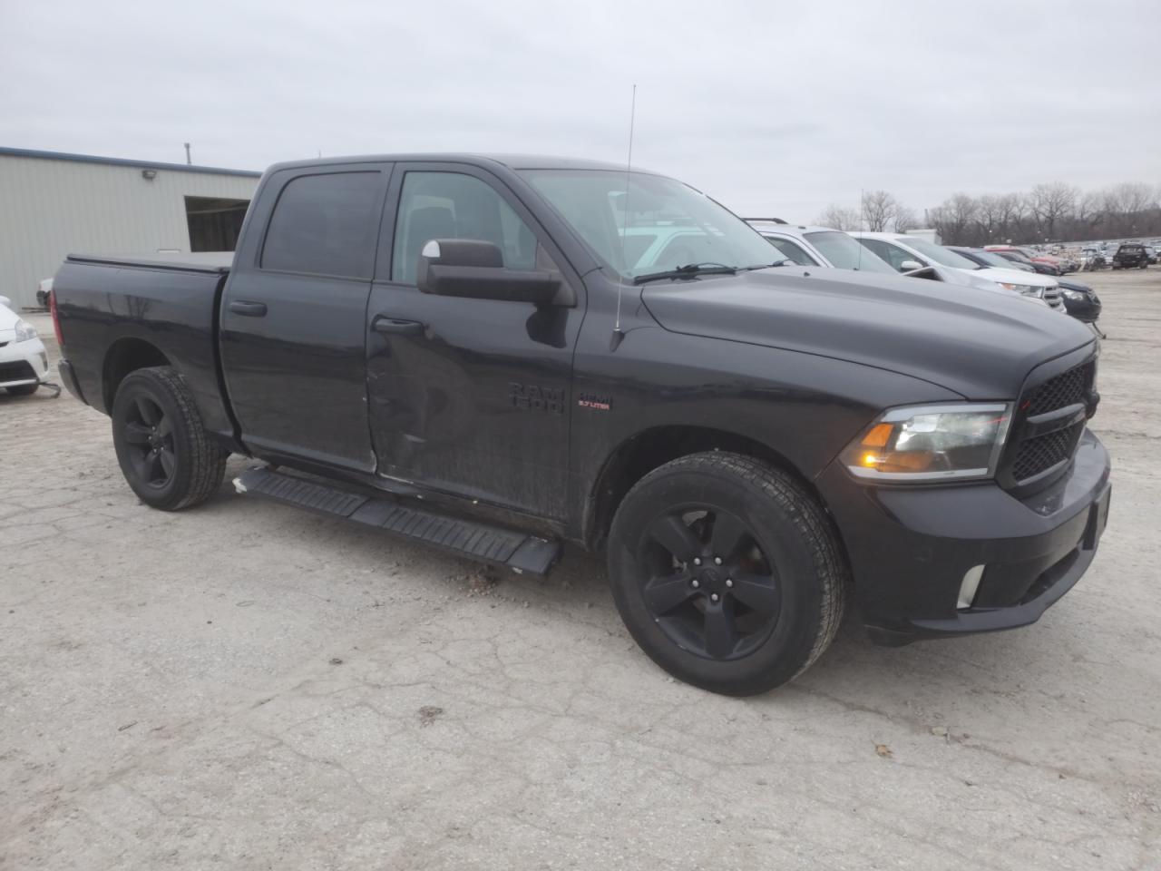 2015 RAM 1500 ST - Image 4