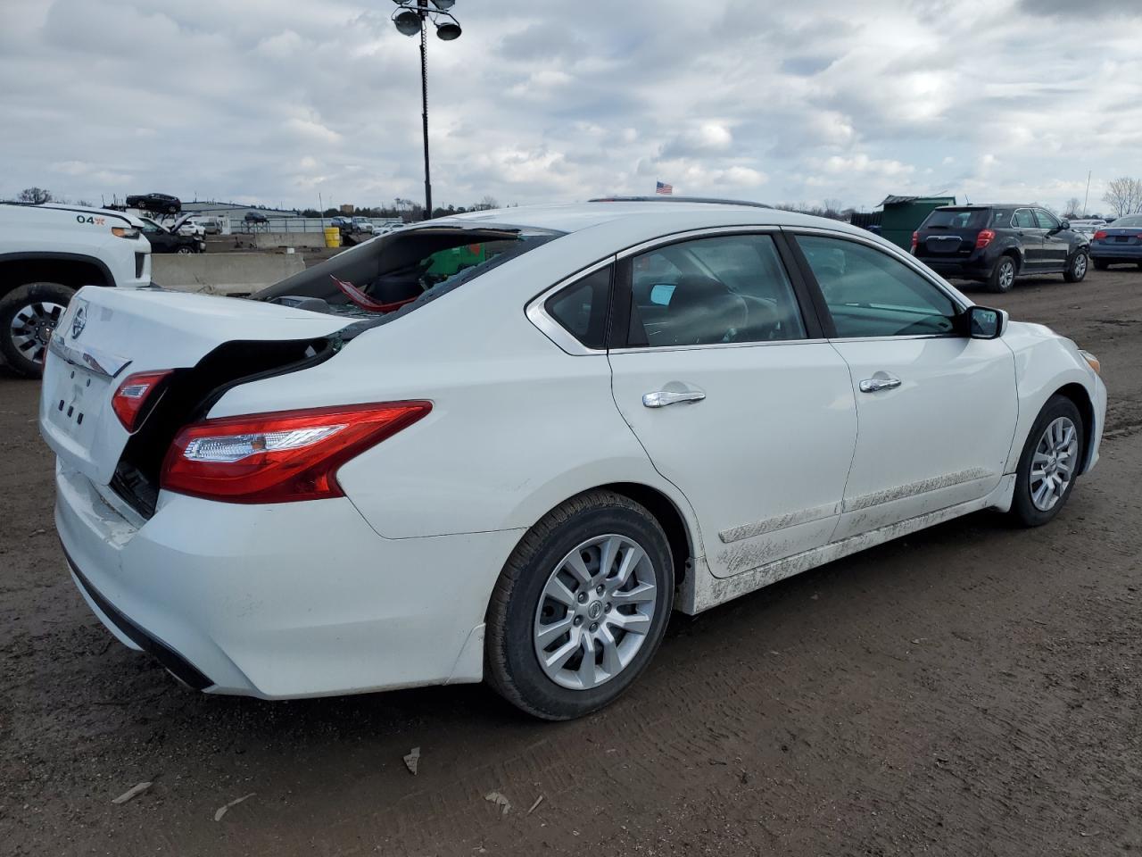 2016 NISSAN ALTIMA 2.5 - Фото 3