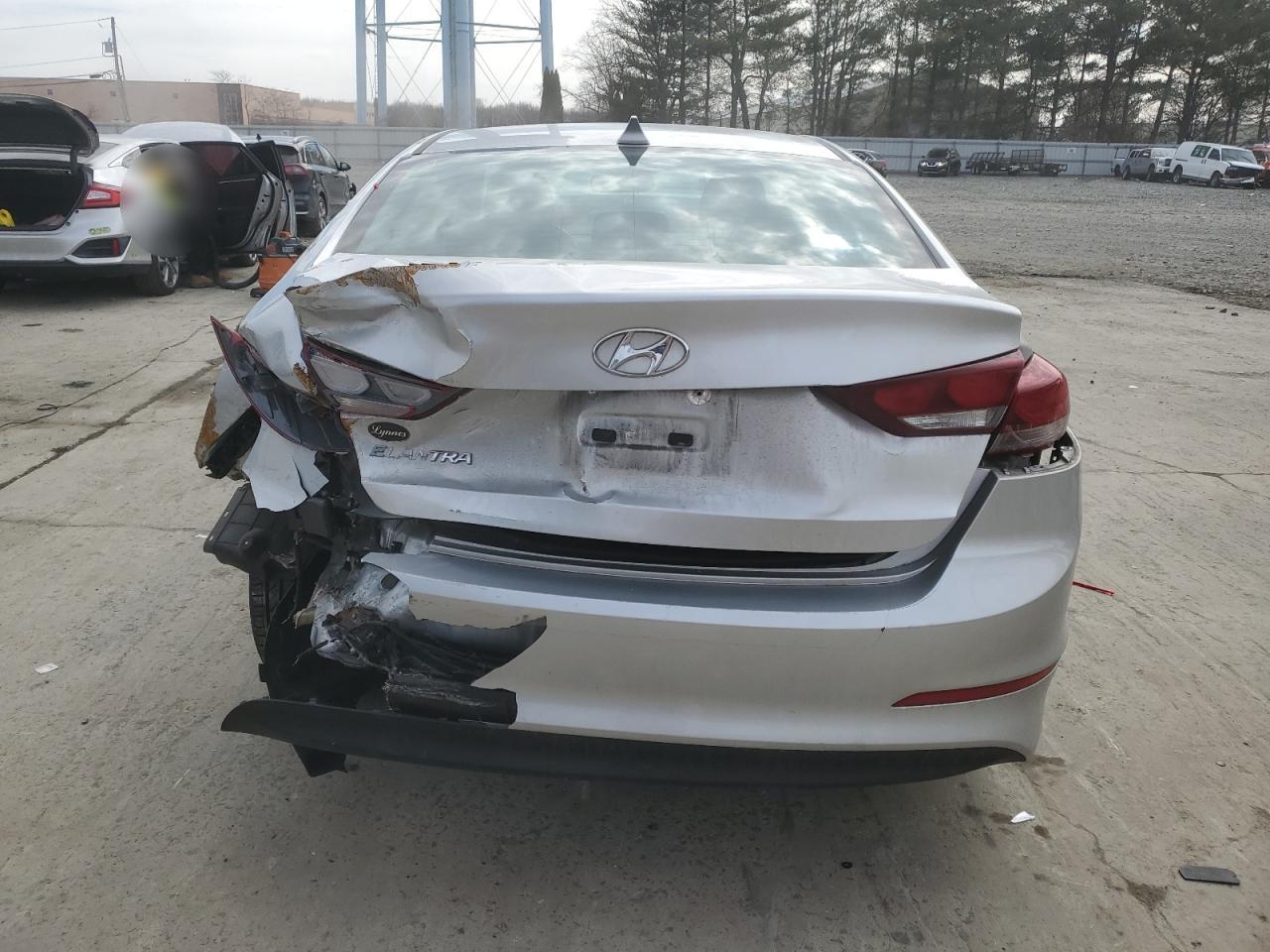 2018 HYUNDAI ELANTRA SE - Фото 6