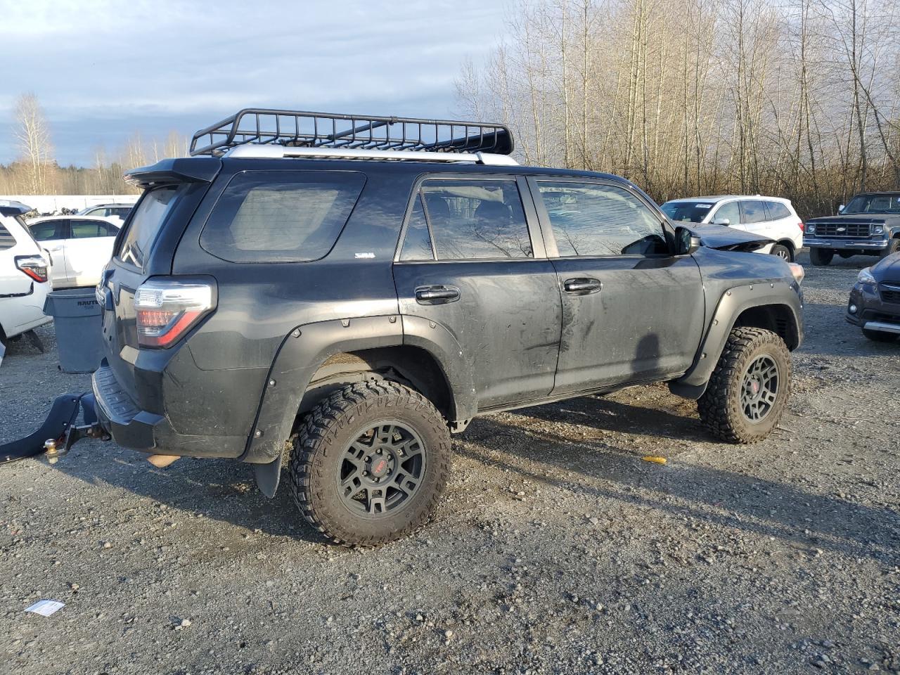 2018 TOYOTA 4RUNNER SR - Image 3