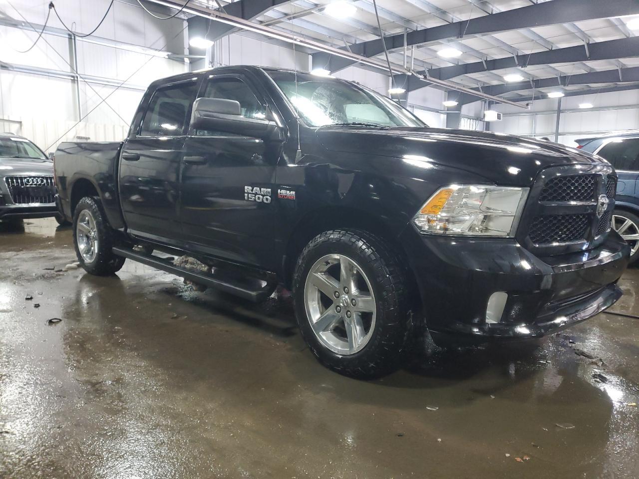 2014 RAM 1500 ST - Image 4