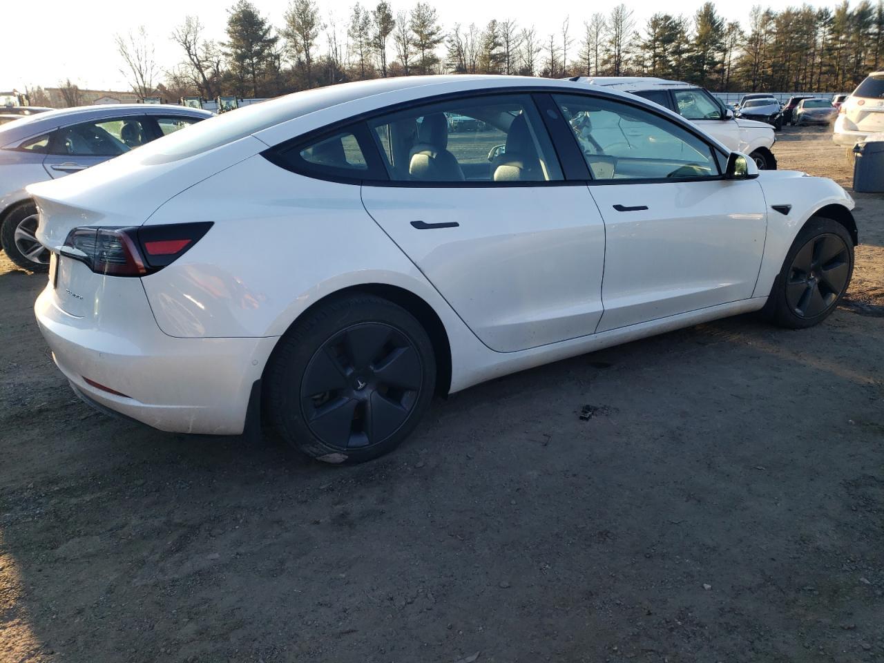 2022 TESLA MODEL 3 - Image 3