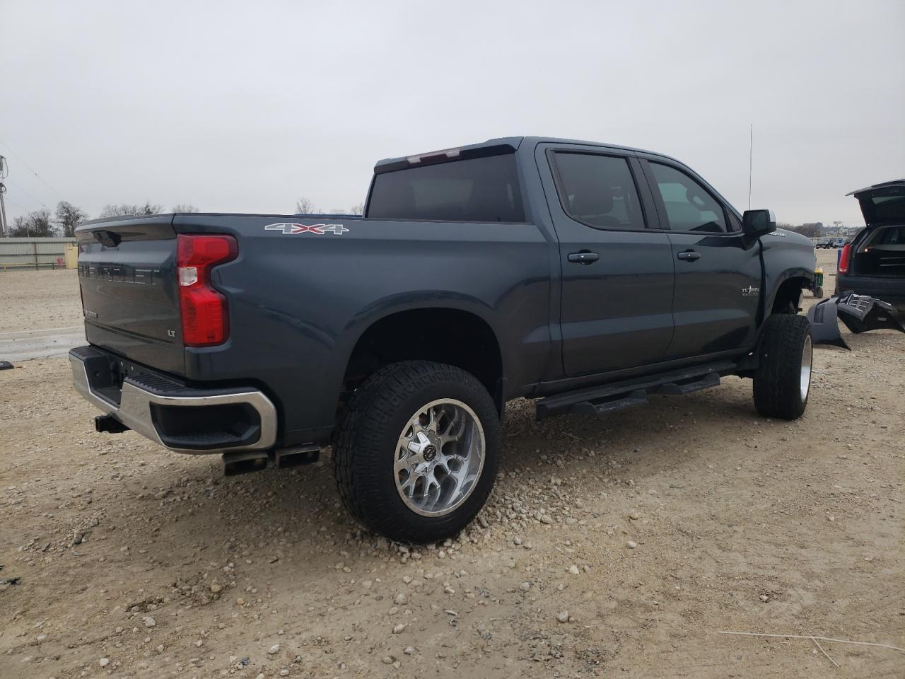 2019 CHEVROLET SILVERADO - Image 3