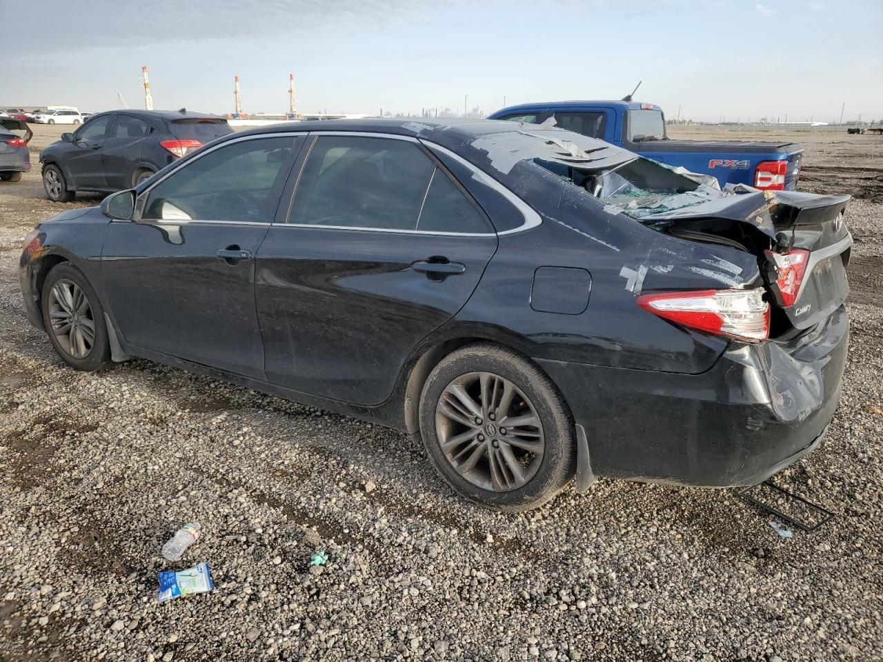 2015 TOYOTA CAMRY LE - Фото 2
