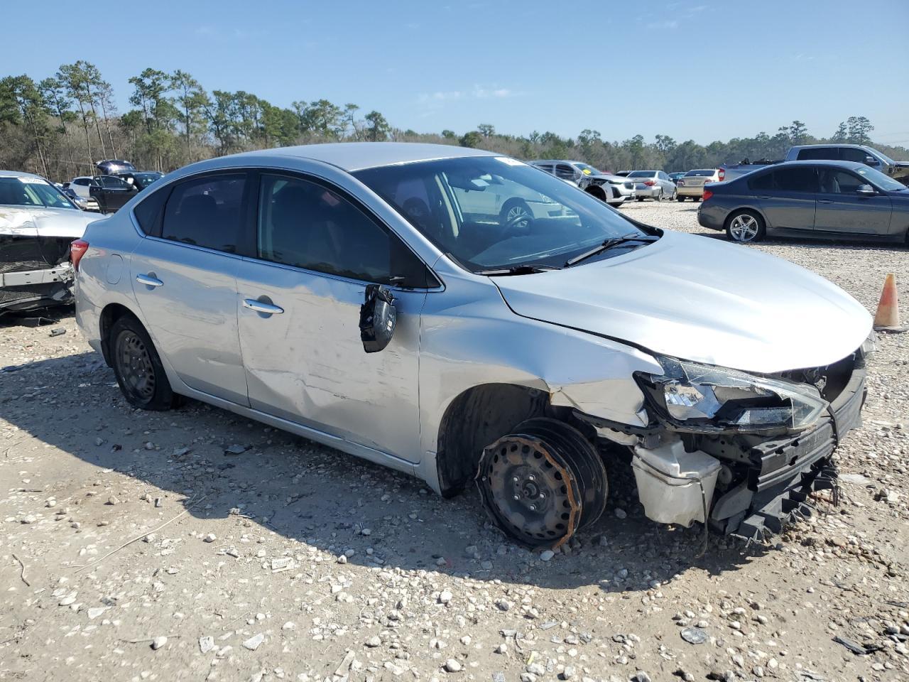 2016 NISSAN SENTRA S - Фото 4