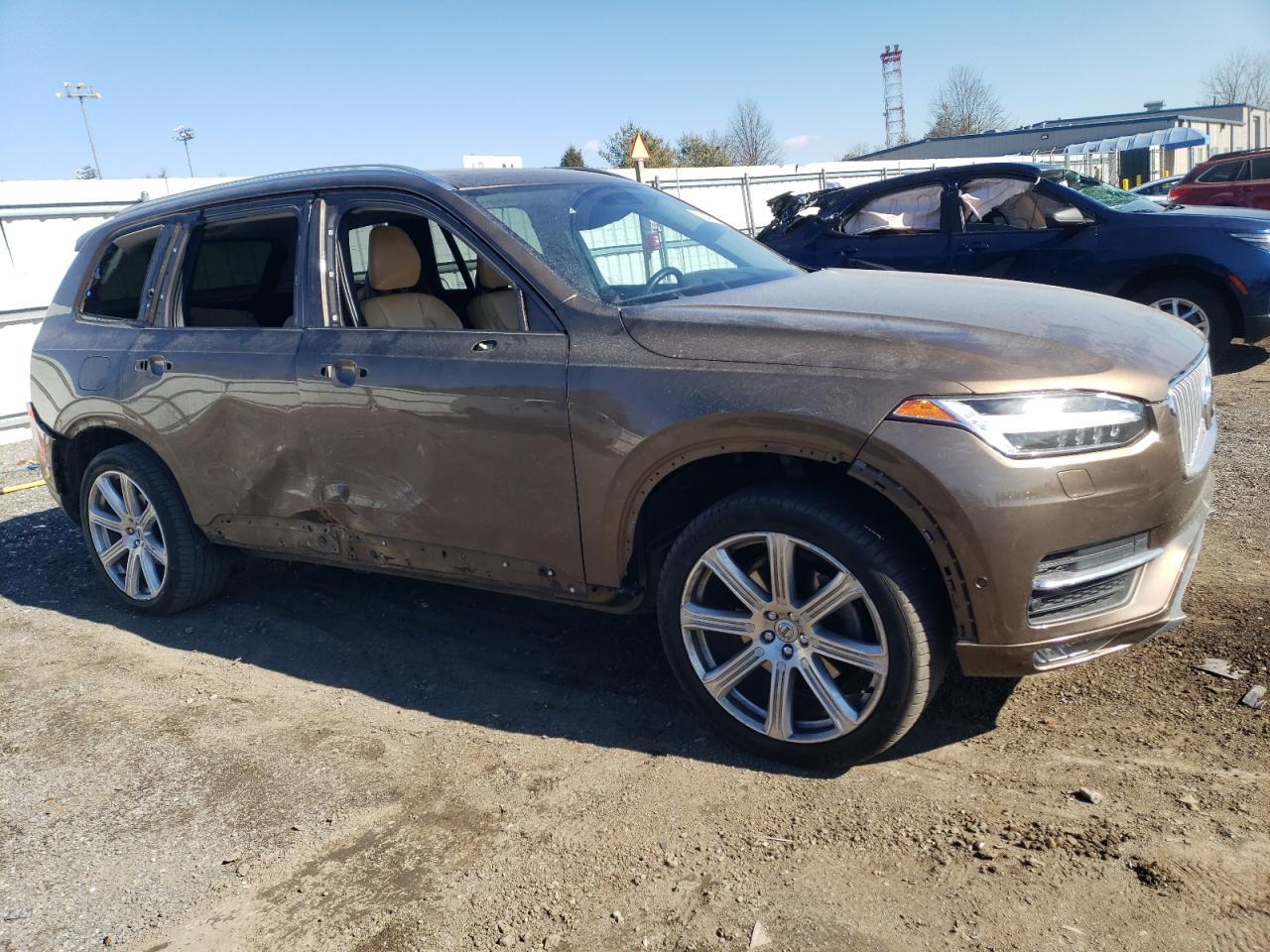 2016 VOLVO XC90 T6 - Image 4