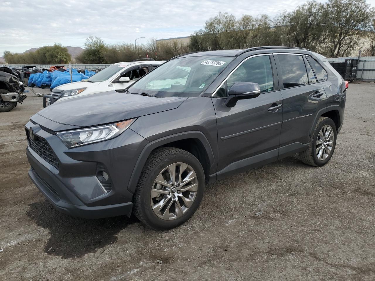 2020 TOYOTA RAV4 XLE P