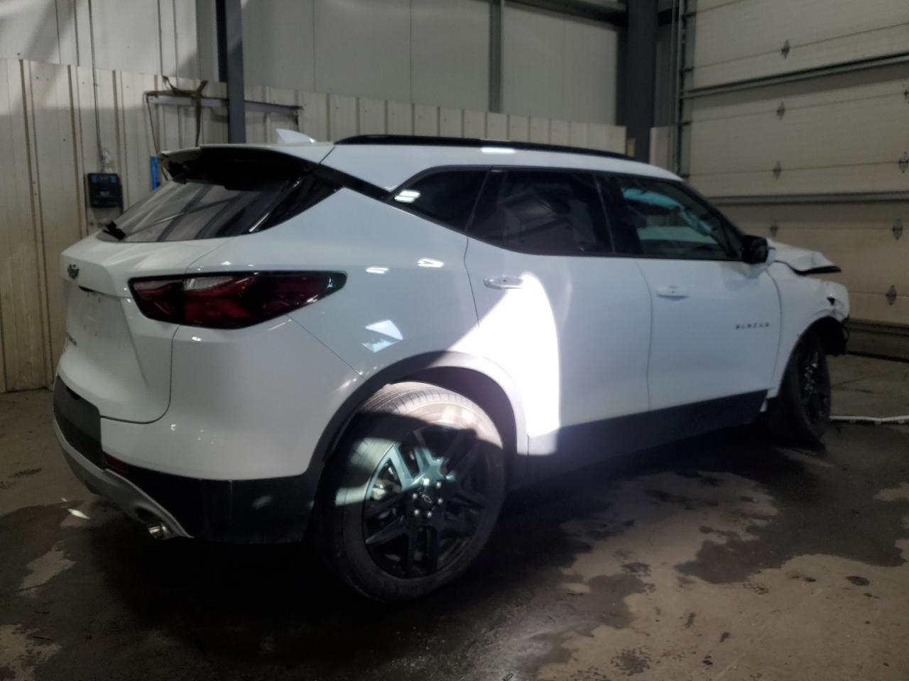 2022 CHEVROLET BLAZER 3LT - Image 3