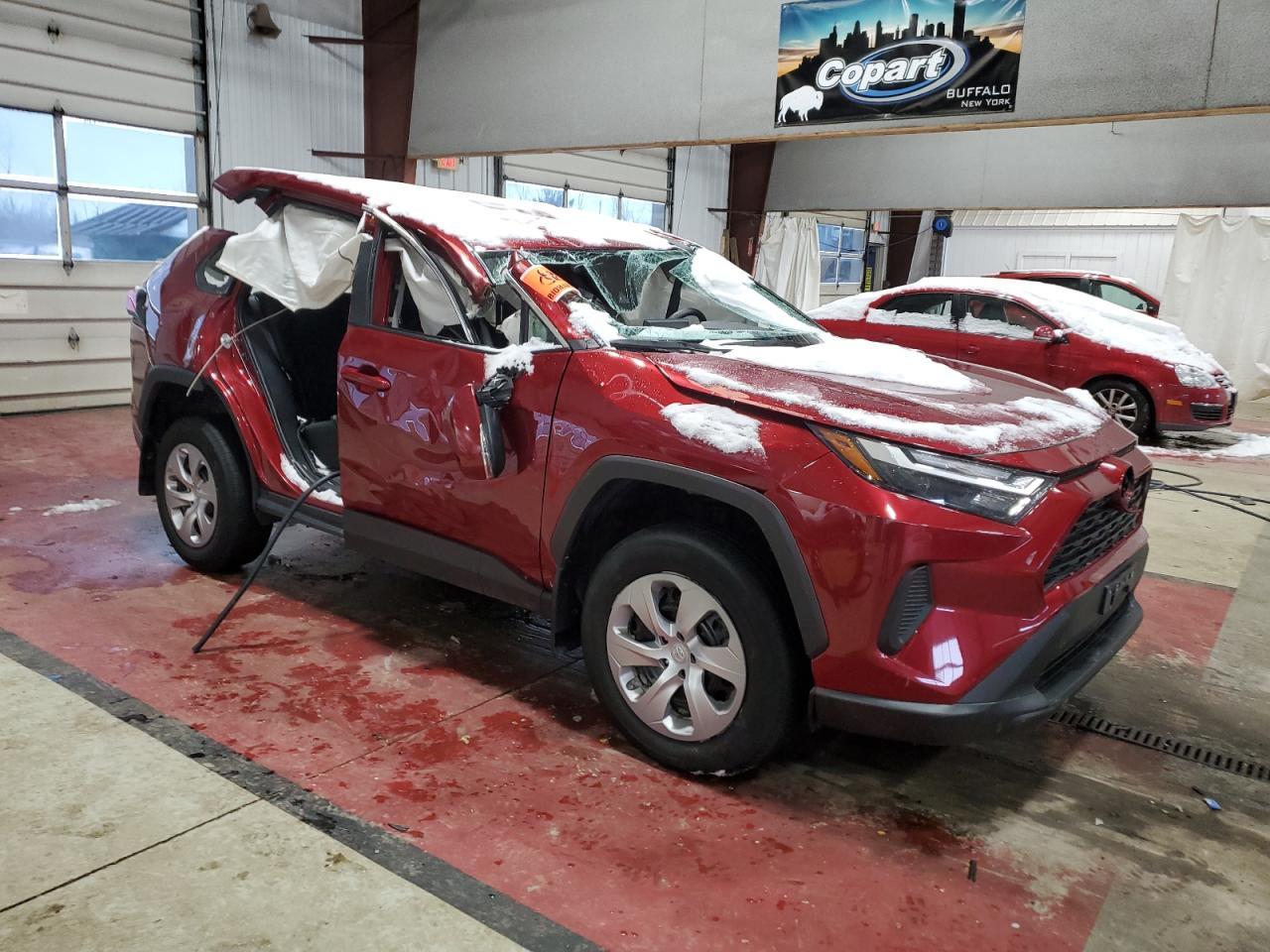 2023 TOYOTA RAV4 LE - Фото 4