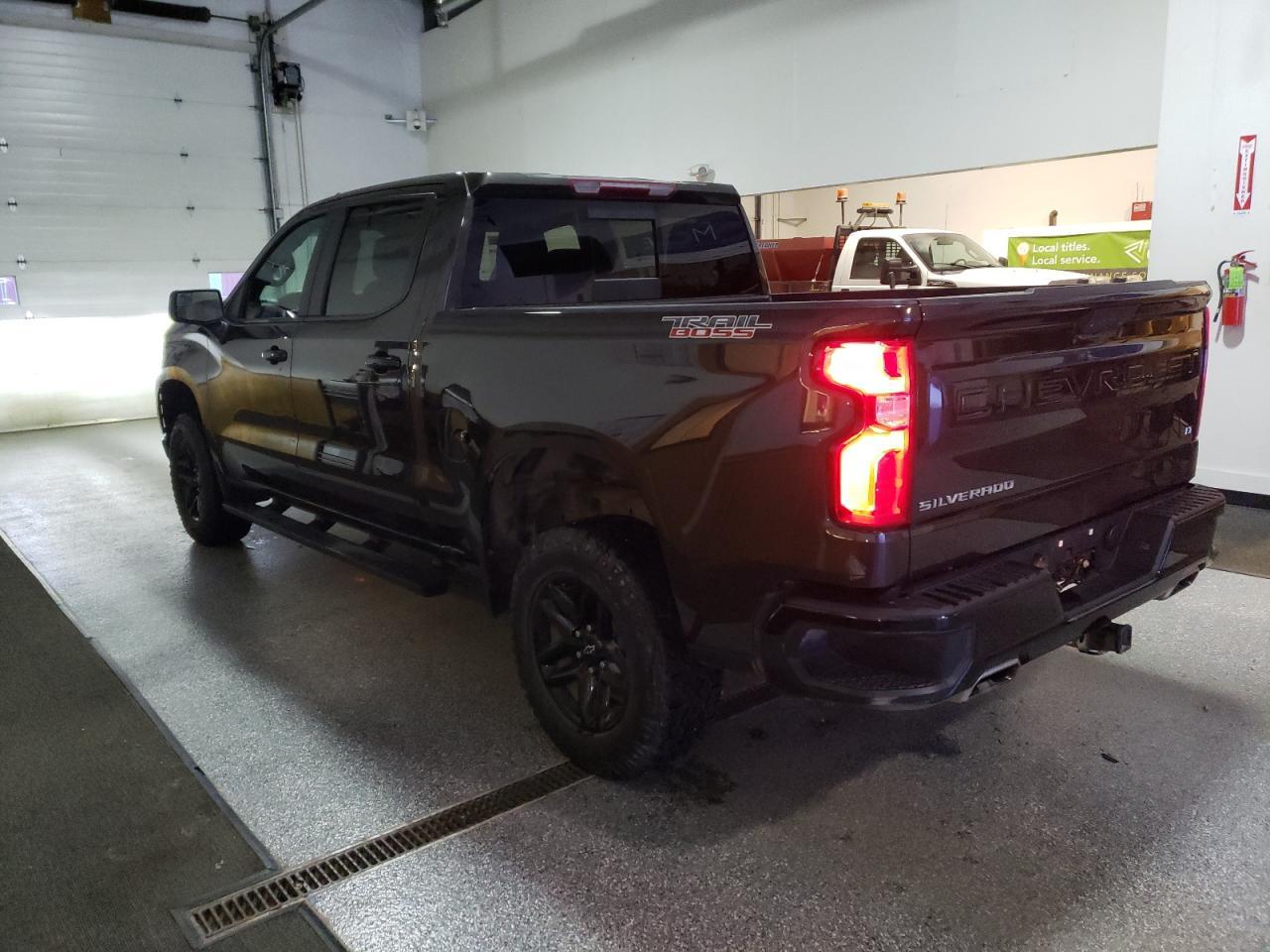 2021 CHEVROLET SILVERADO - Фото 2
