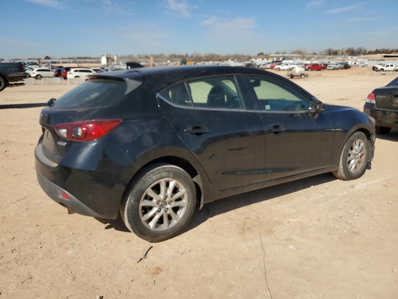 2016 MAZDA 3 GRAND TO - Фото 3