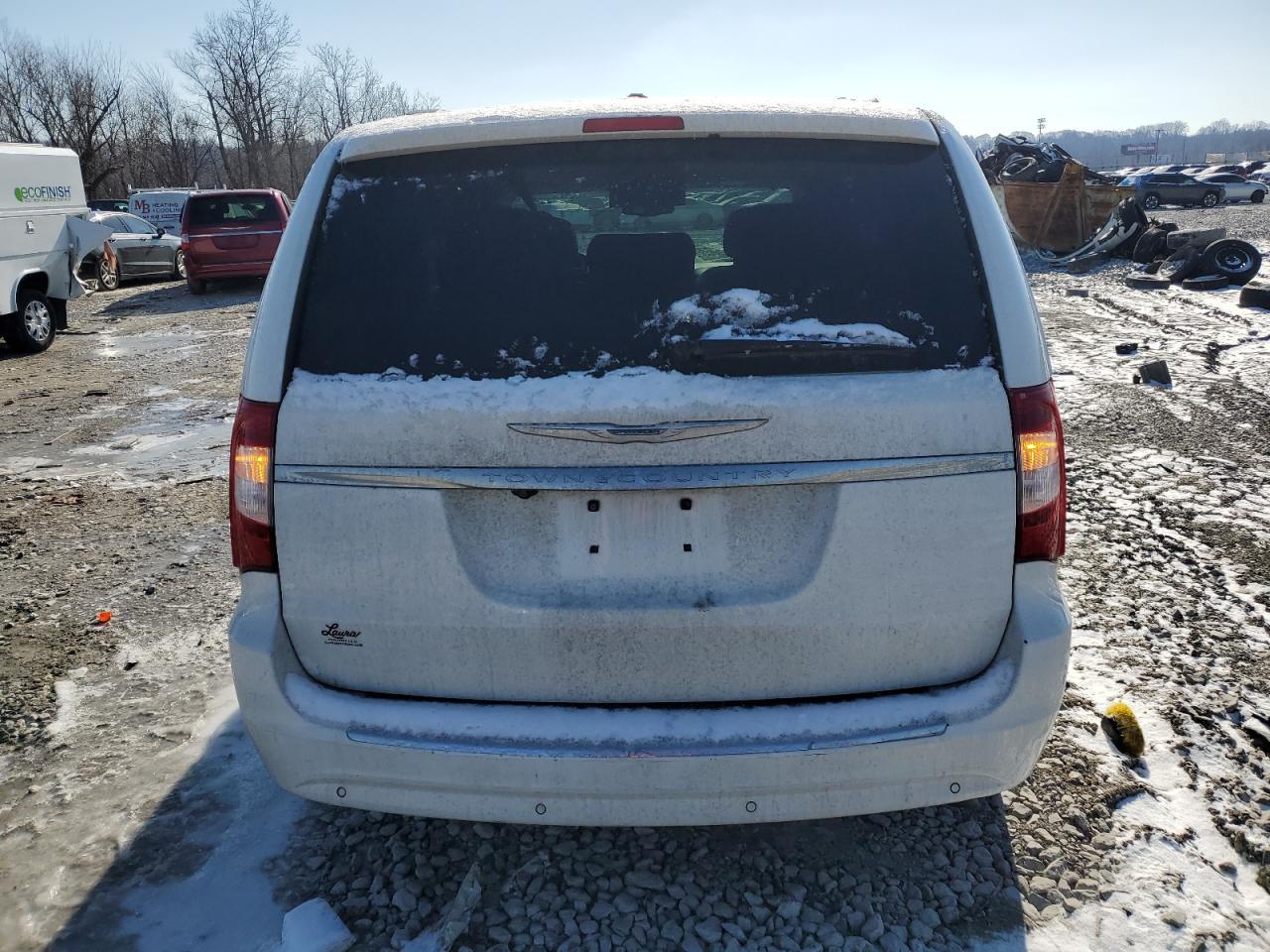 2014 CHRYSLER TOWN & COU - Фото 6