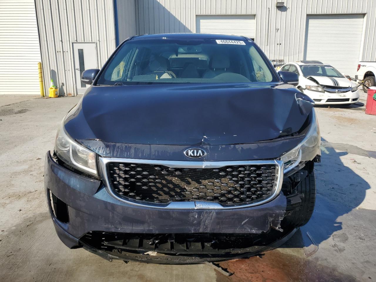 2016 KIA SEDONA LX - Фото 5
