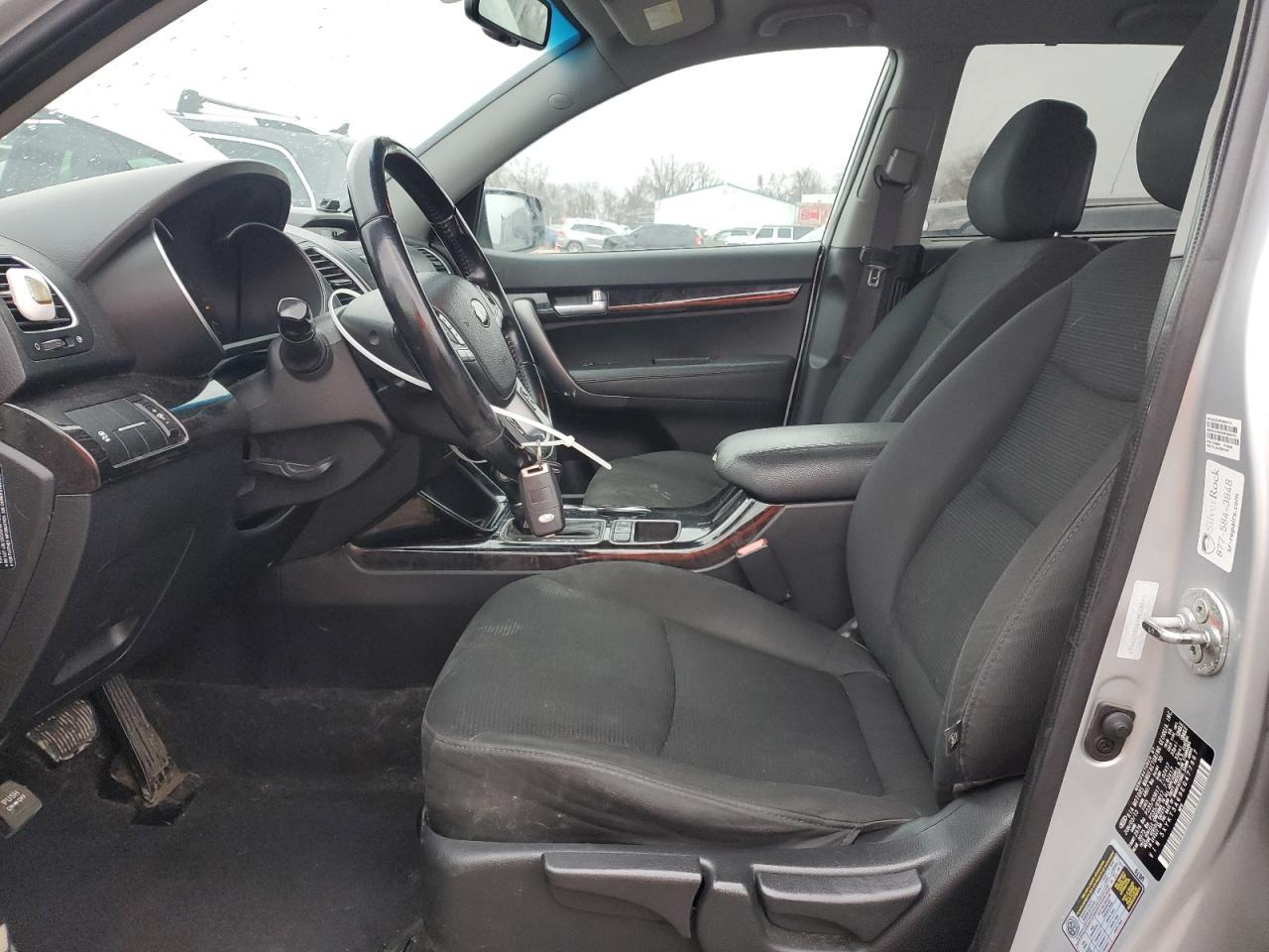 2014 KIA SORENTO LX - Image 7