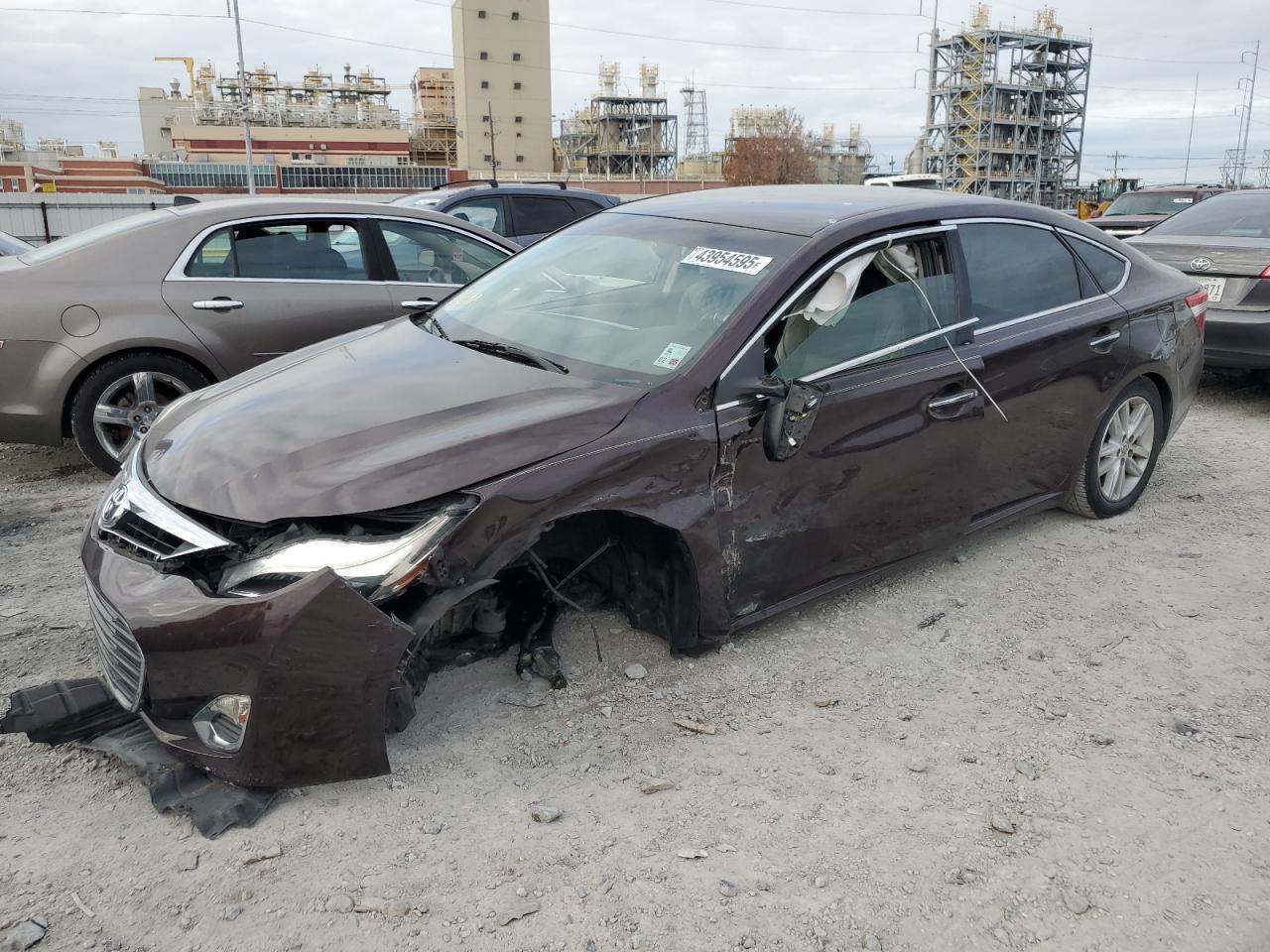 2015 TOYOTA AVALON XLE