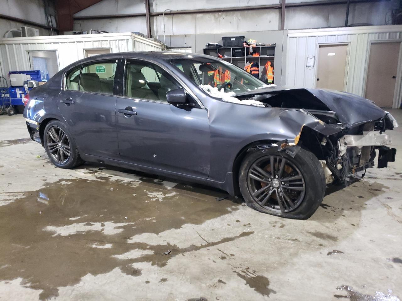 2012 INFINITI G37 - Image 4
