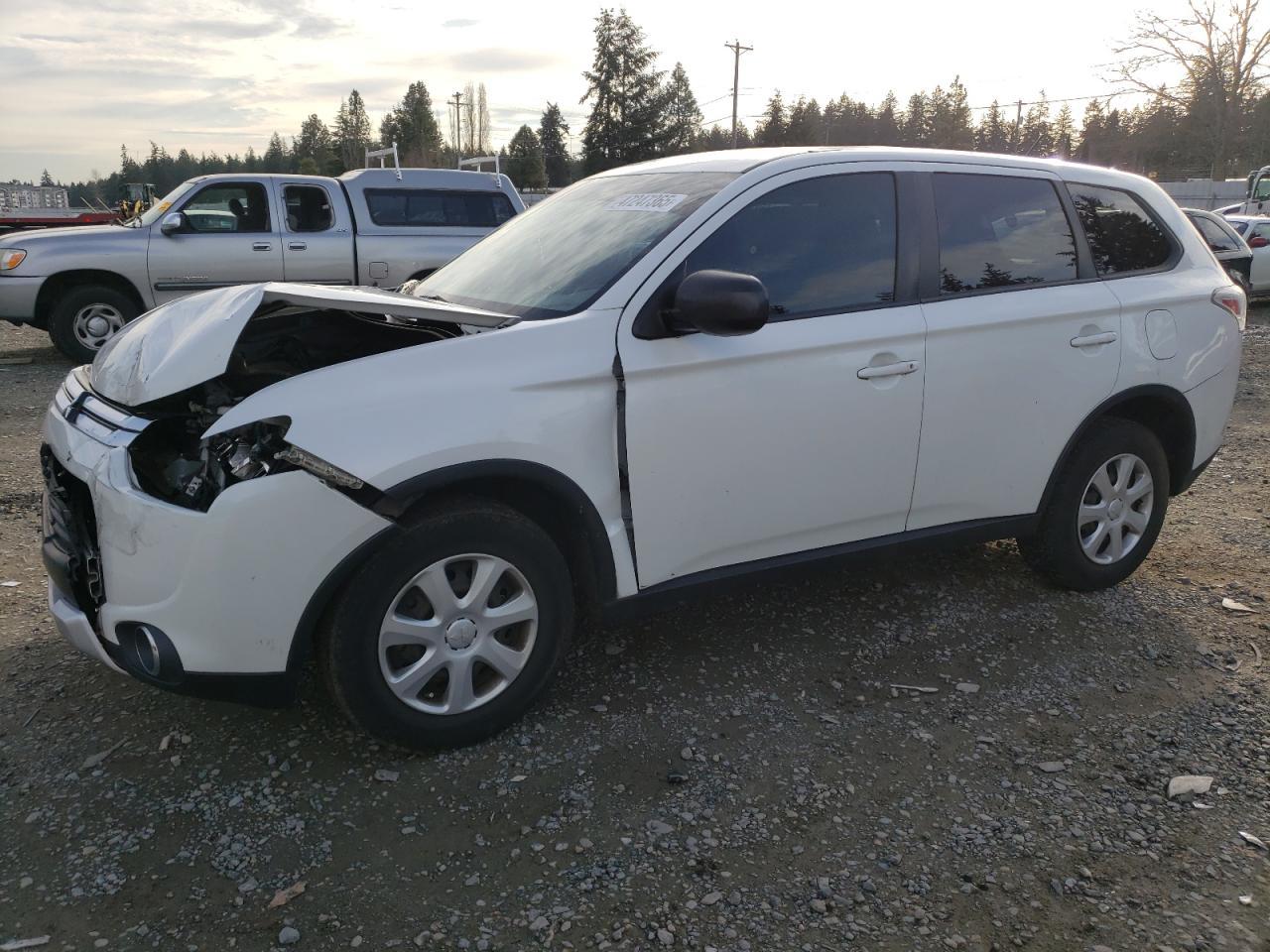 2015 MITSUBISHI OUTLANDER