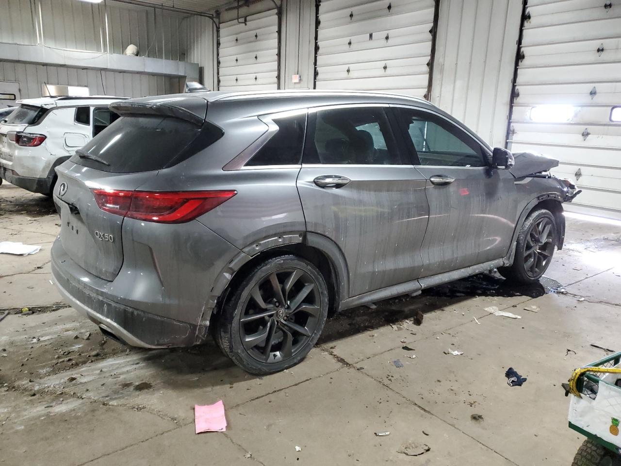 2019 INFINITI QX50 ESSEN - Фото 3