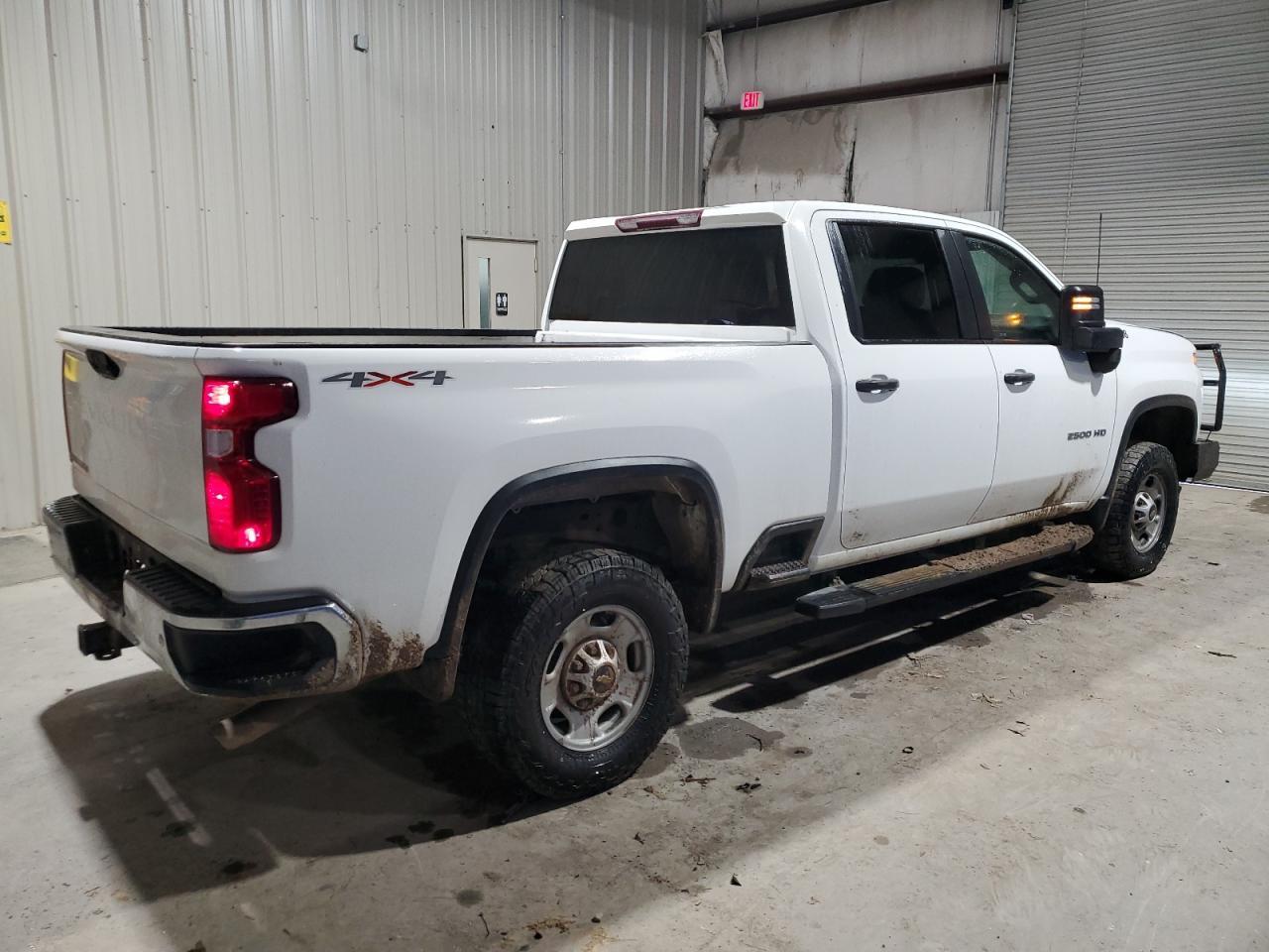 2021 CHEVROLET SILVERADO - Фото 3