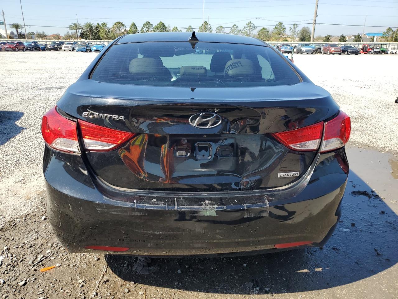 2013 HYUNDAI ELANTRA GL - Image 6