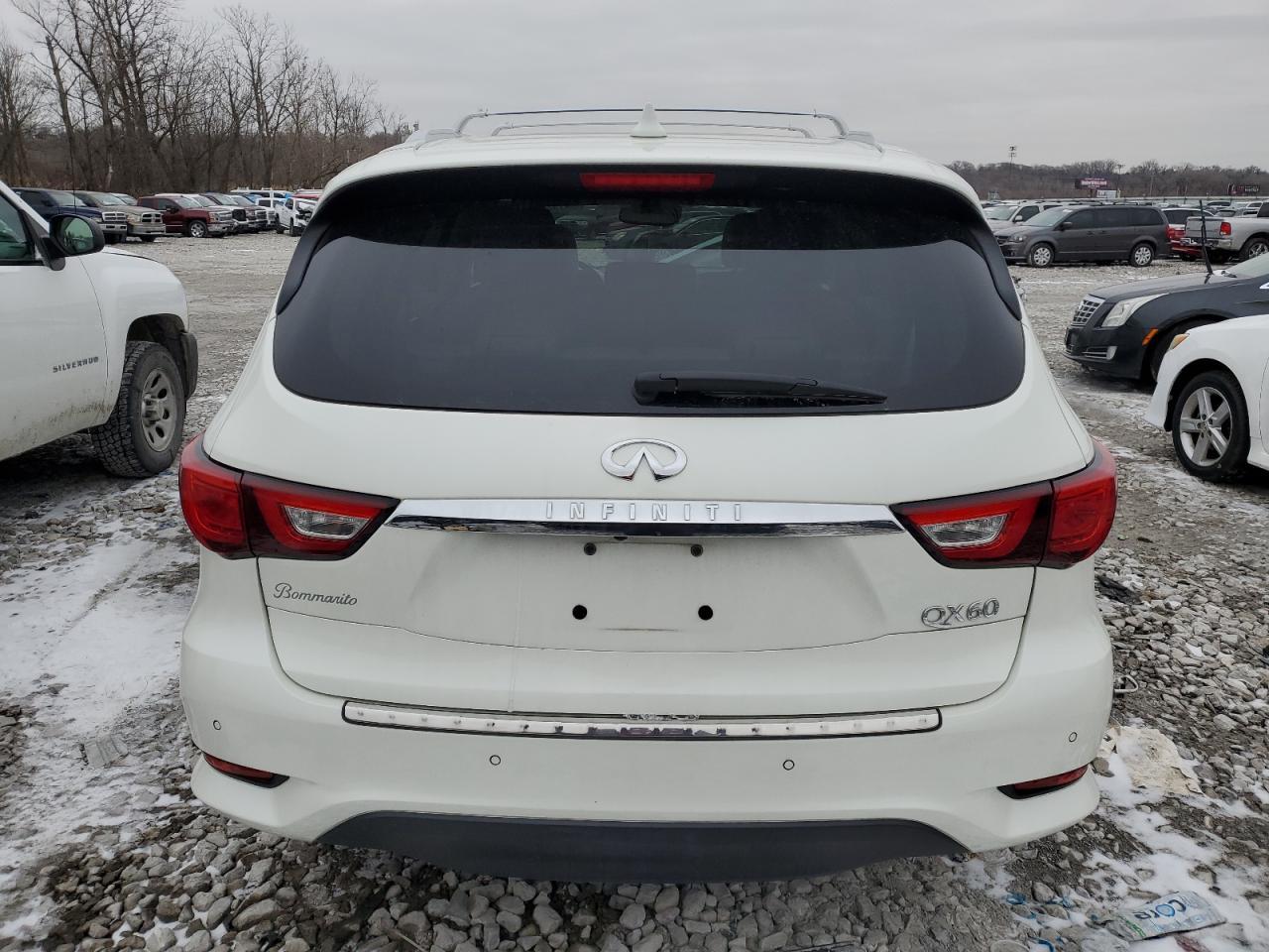 2017 INFINITI QX60 - Image 6