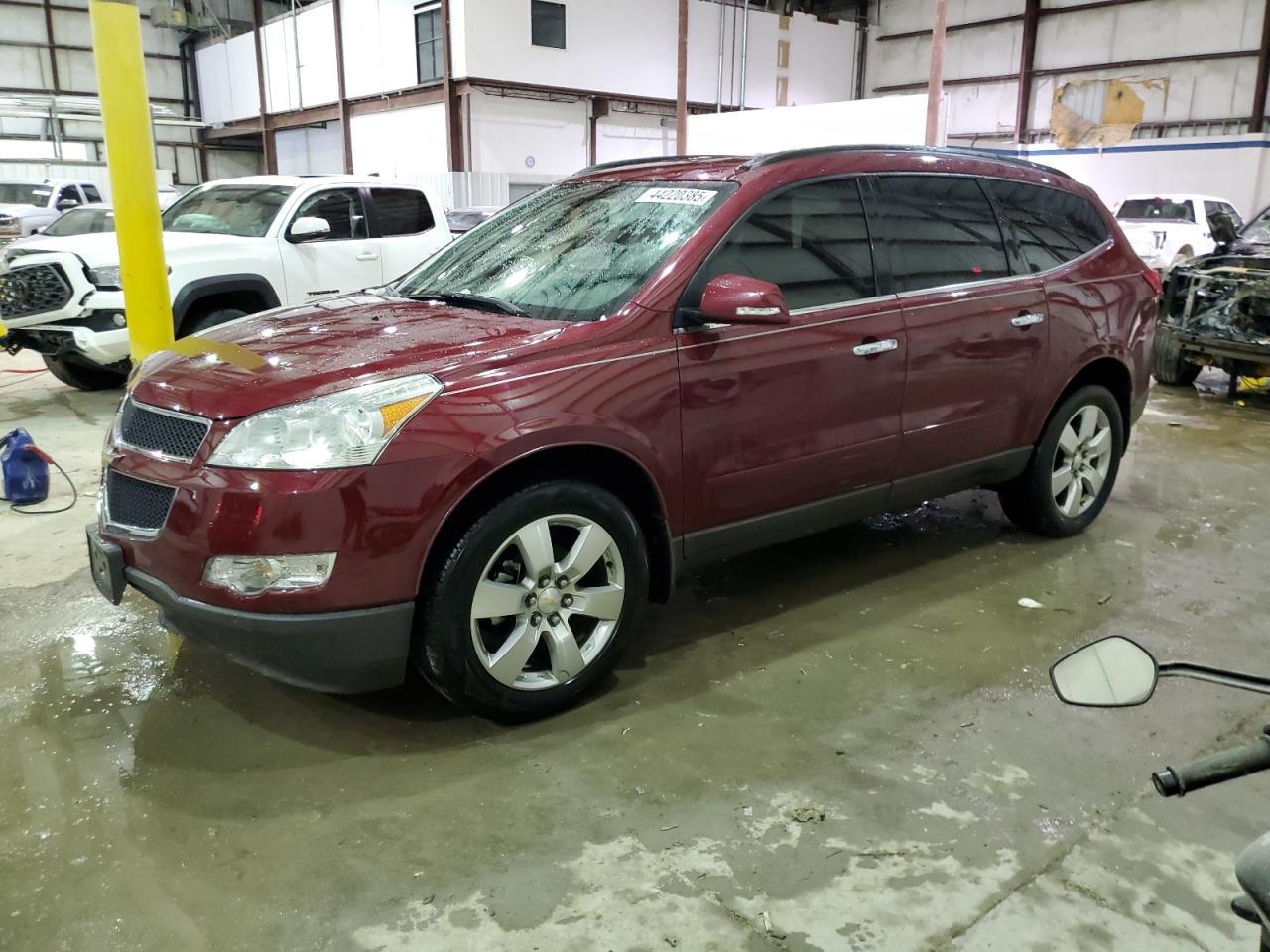 2011 CHEVROLET TRAVERSE L
