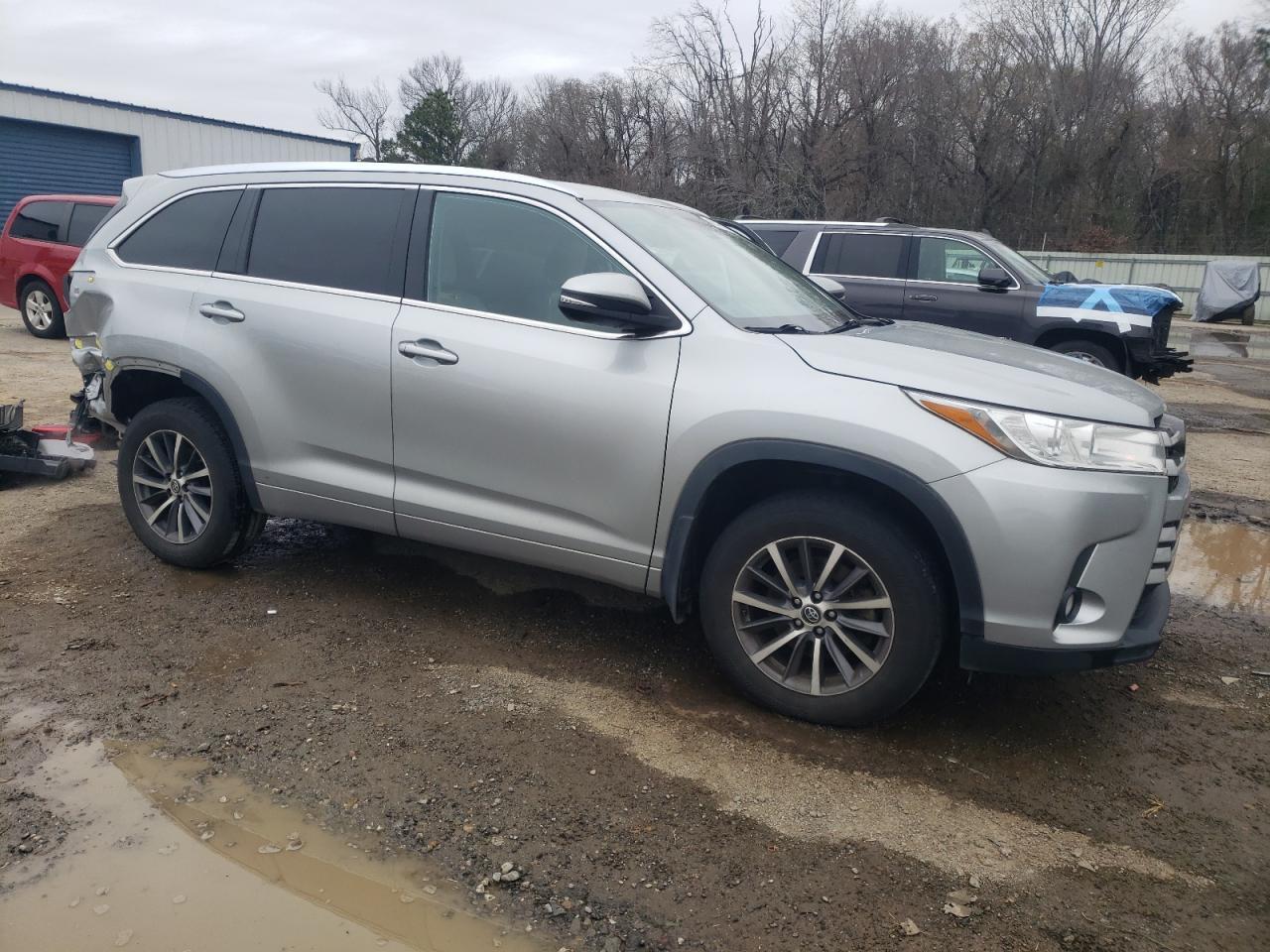 2018 TOYOTA HIGHLANDER - Фото 4