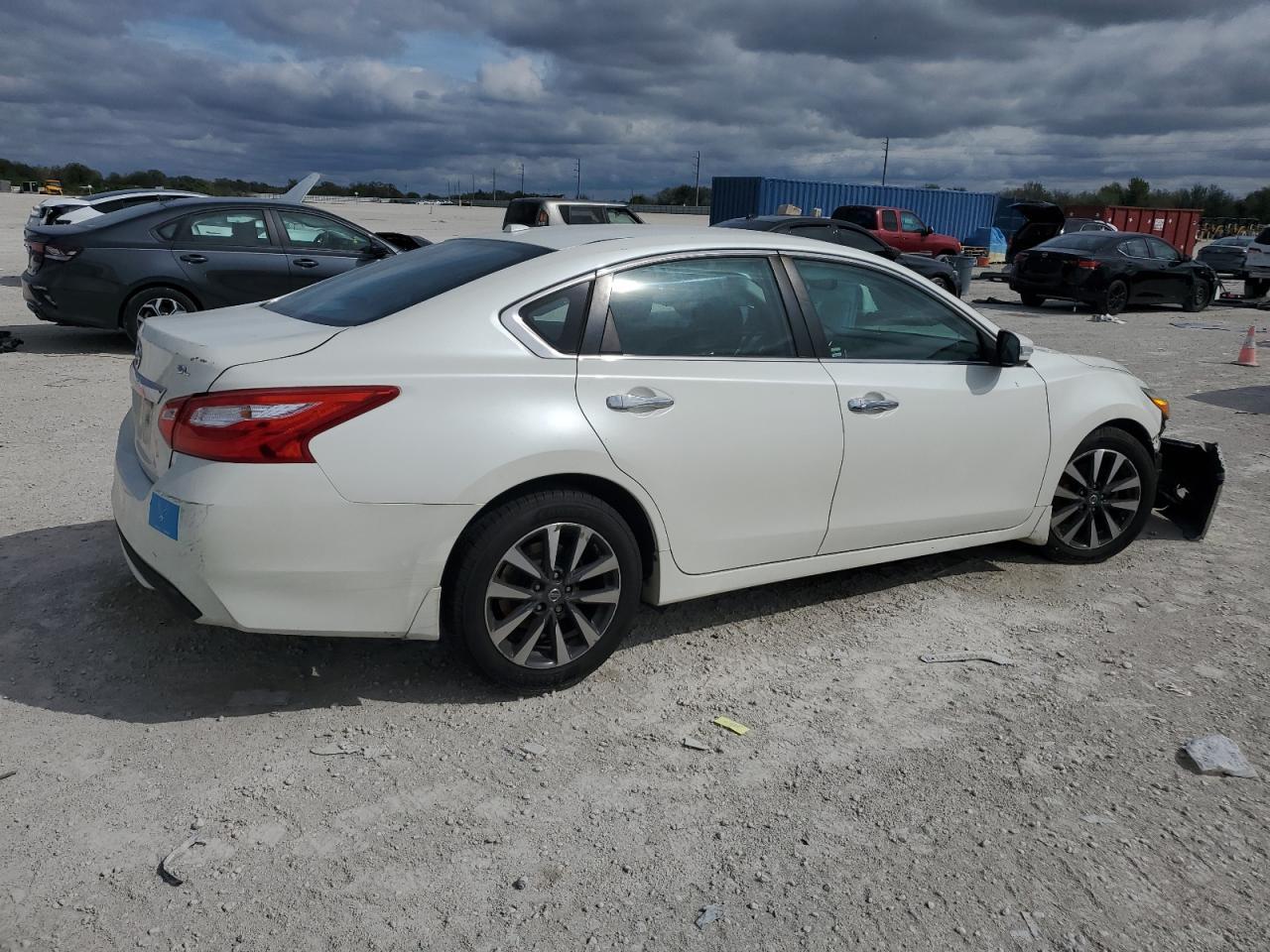 2017 NISSAN ALTIMA 2.5 - Image 3