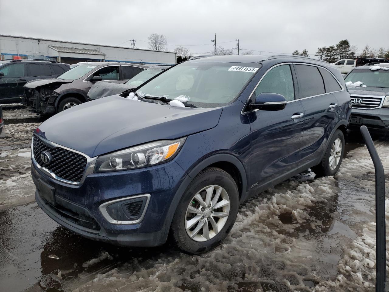 2017 KIA SORENTO LX