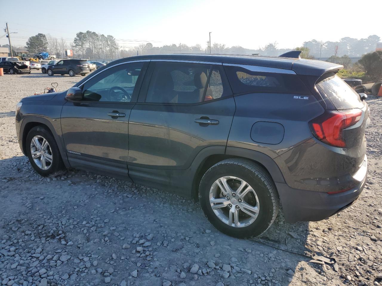 2018 GMC TERRAIN SL - Image 2