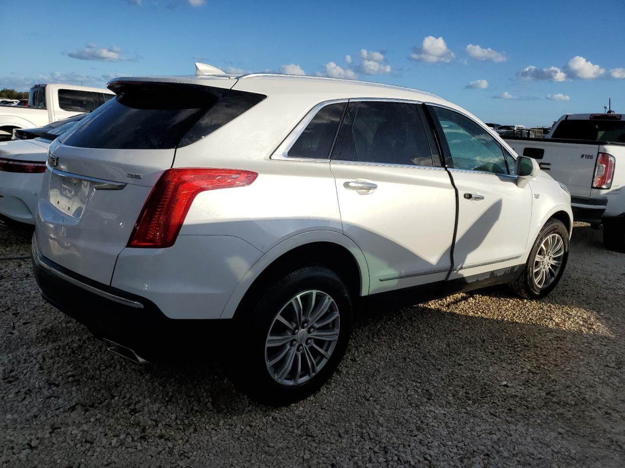 2019 CADILLAC XT5 LUXURY - Фото 3
