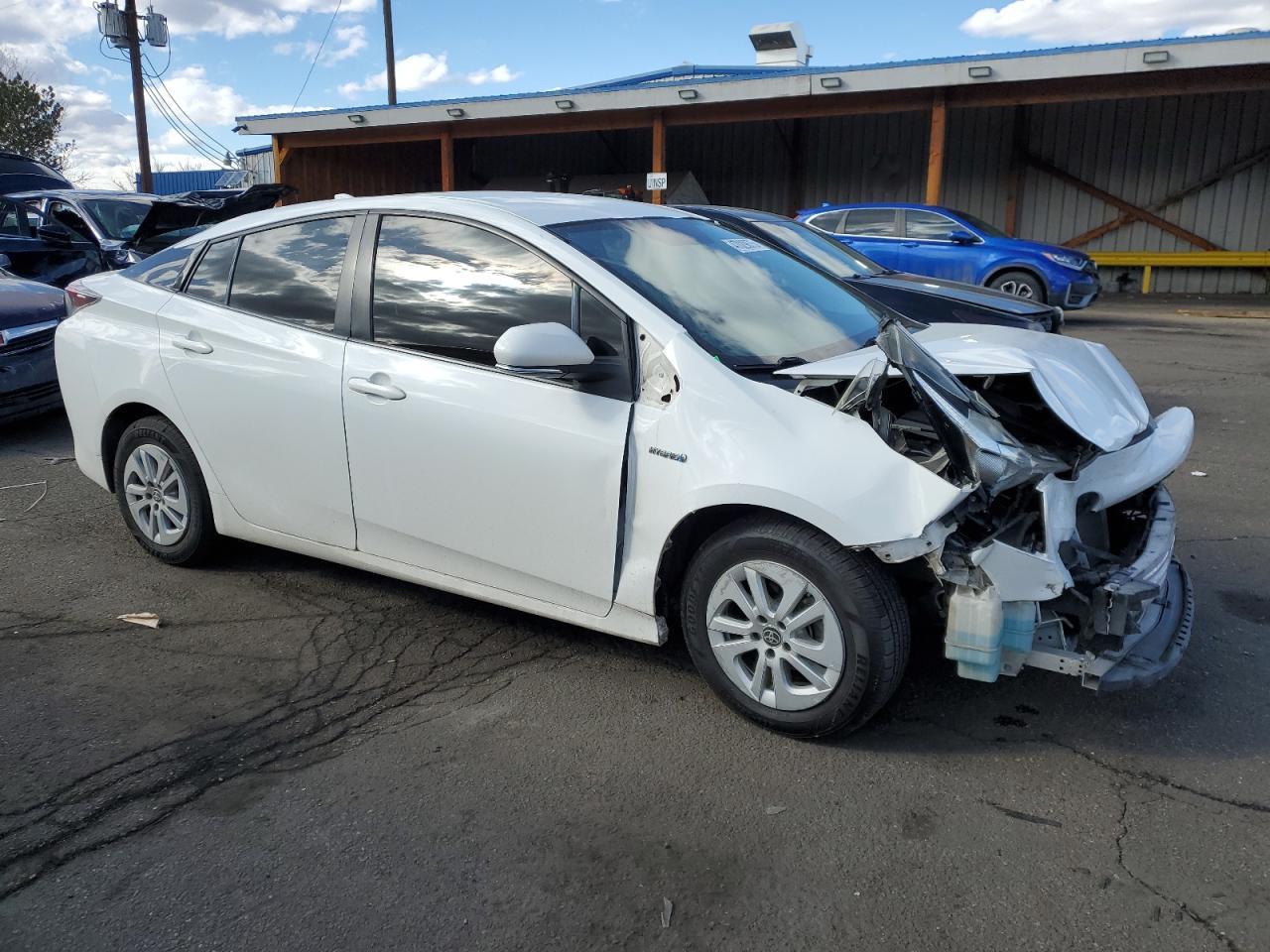 2016 TOYOTA PRIUS - Image 4